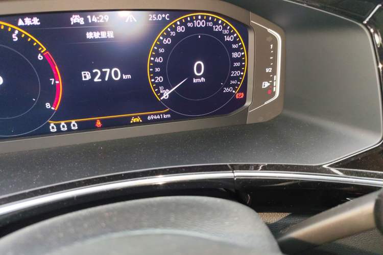 Used Volkswagen Tayron 2020 330TSI Two-Wheel Drive Luxury Connected Pro Edition Odometer Close Up