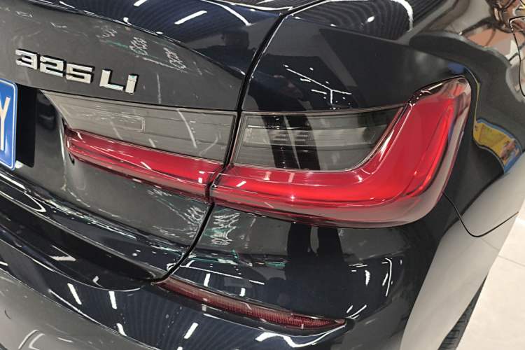 Used BMW 3 Series 2021 Second Facelift 320Li M Sport Package Right Rear Taillight