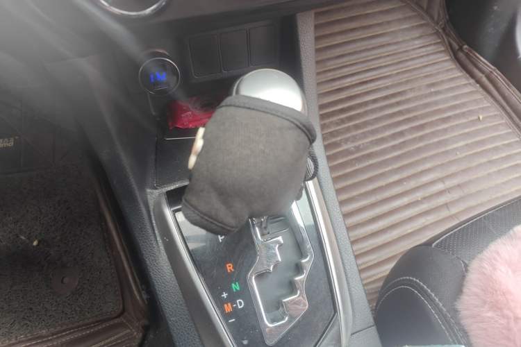 Used Toyota Levin 2016 1.6G-L CVT Leading Edition Gear Lever