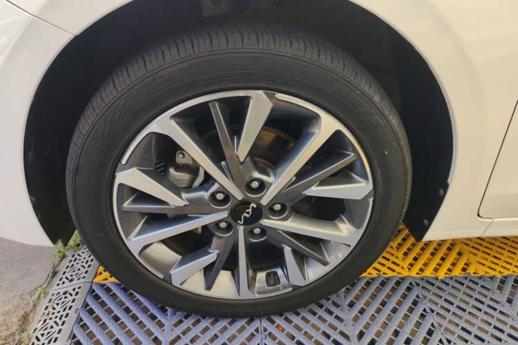 Used Kia K3 2021 Revised 1.5L CVT Fashion Edition
