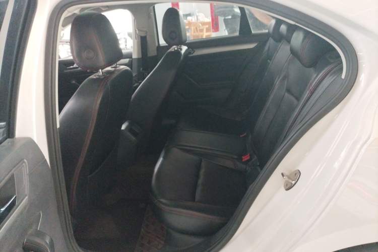 Used Volkswagen Lamando 2018 230TSI DSG Fashion Edition
