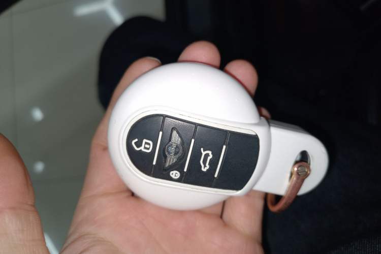 Used MINI MINI 2014 1.2T ONE
