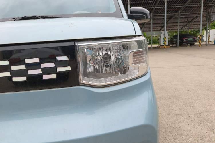 Used Wuling Hongguang MINIEV 2021 Macaron Premium Model – Lithium Iron Phosphate