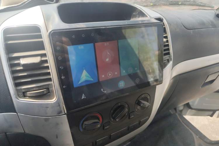 Used Golden Dragon Hiace 
