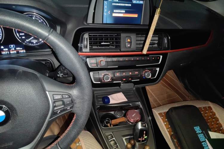 Used BMW 1 Series 2018 118i Sport Design Package Audio And AC Panel