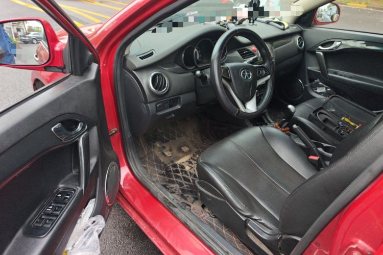 Used JAC Group Heyue 2012 1.5L Manual Luxury Version Driver Seat