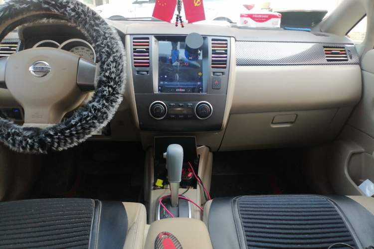 Used Nissan Tiida 2008 1.6L Automatic Smart Version Audio And AC Panel