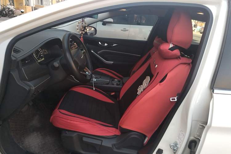 Used Venucia D60 2023 PLUS 1.6L XL CVT Yue Ling Edition
