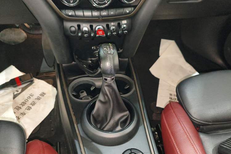 Used MINI Countryman 2017 1.5T COOPER ALL4 Very Holiday Edition Chili Red