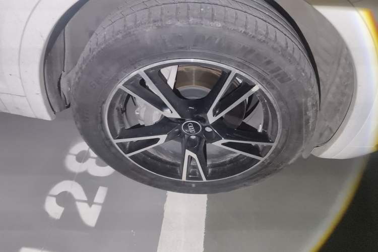 Used Audi Q5L 2022 40T Fashionable and Dynamic Model
