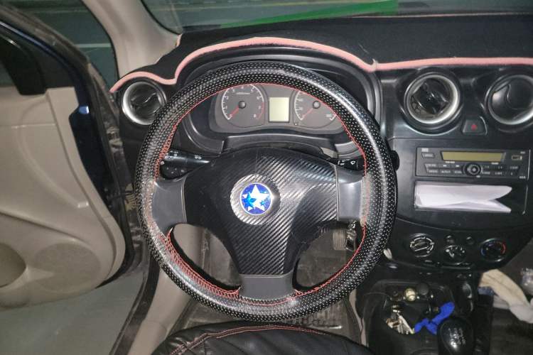 Used Venucia R30 2014 1.2L Manual Enjoyment Edition
