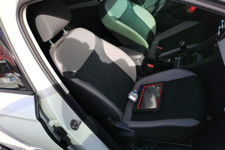 Used Jetta VS5 2022 280TSI Manual Advanced Trim
