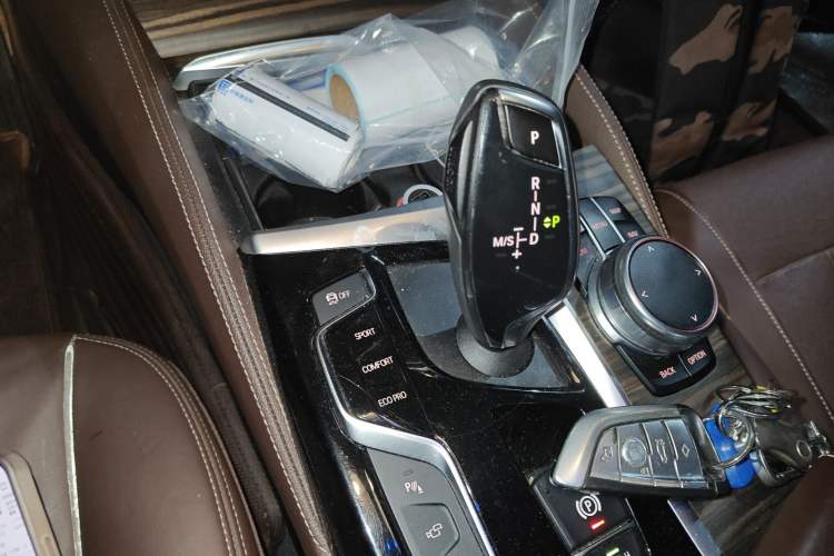 Used BMW 5 Series 2018 Facelifted 530Li Luxury Edition Premium Package
