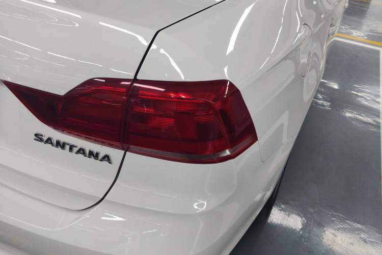 Used Volkswagen Santana 2021 1.5L Automatic Fashion Edition Right Rear Taillight