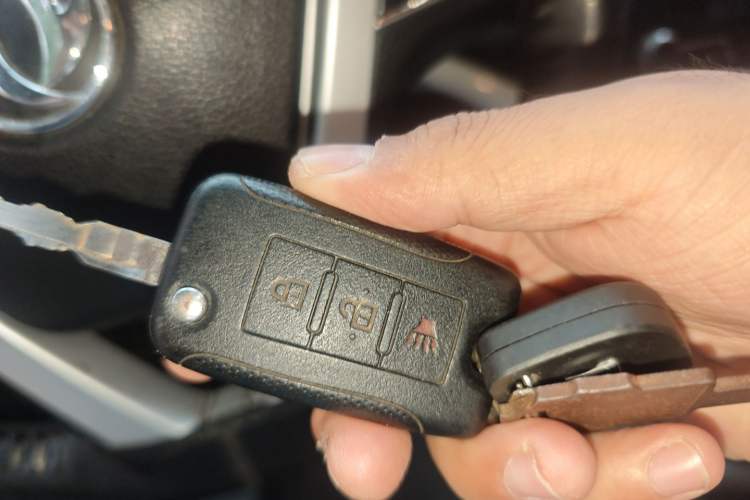 Used Dongfeng Ruichi 6 2023 2.3T Manual 4x4 Diesel Standard Version
