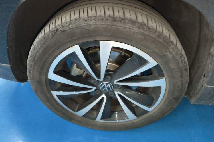 Used Volkswagen Tharu 2022 280TSI Two-Wheel-Drive Luxury Edition