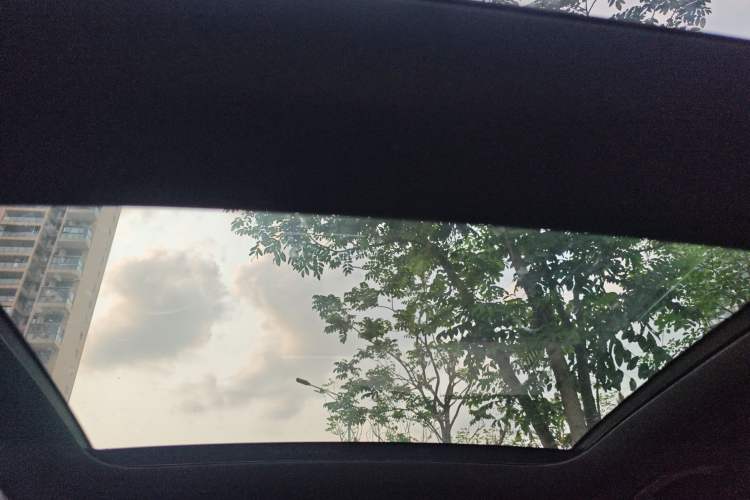 Used Mercedes-Benz GLC 2017 GLC 260 4MATIC Dynamic Edition Headliner