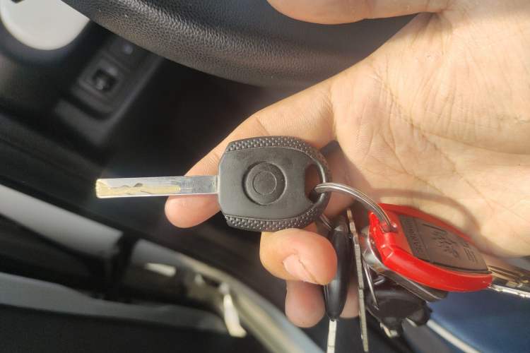 Used Wuling Hongguang MINIEV 2022 GAMEBOY 200km Gaming Edition with Lithium Iron Phosphate Vehicle Key