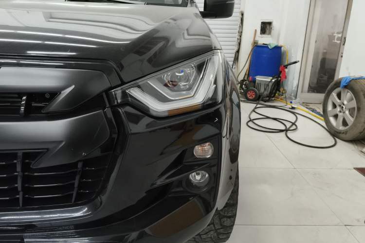 Used Isuzu D-MAX 2021 1.9T Automatic 4x4 Diesel Global Huan Dong RZ4E