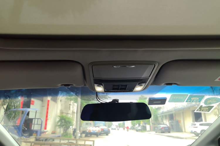 Used Honda Jade 2017 210 TURBO CVT Luxury Edition 5 Seats
