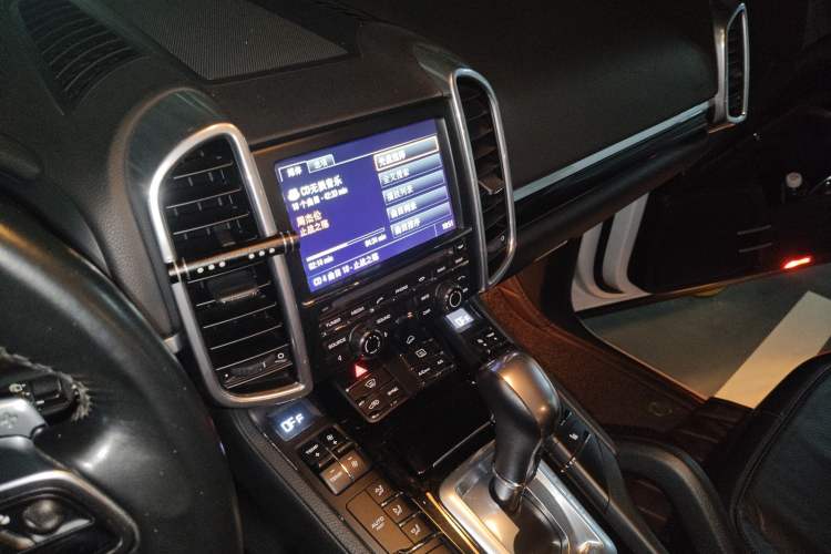 Used Porsche Cayenne 2015 Cayenne 3.0T Audio And AC Panel