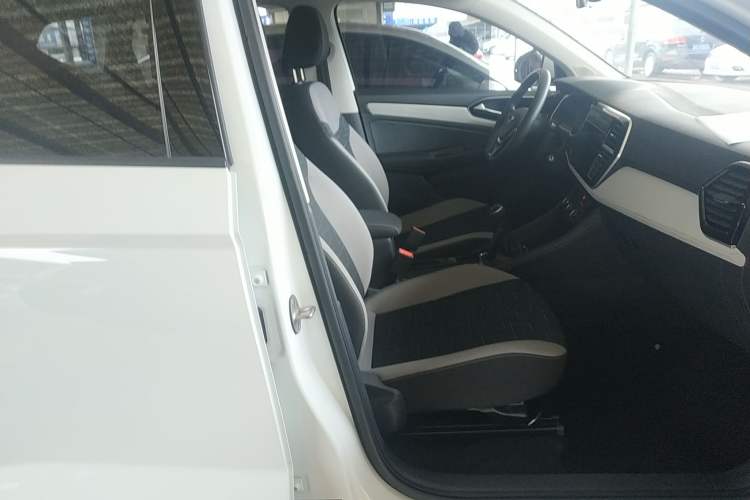 Used Jetta VS5 2023 280TSI Manual Entry-Level Model
