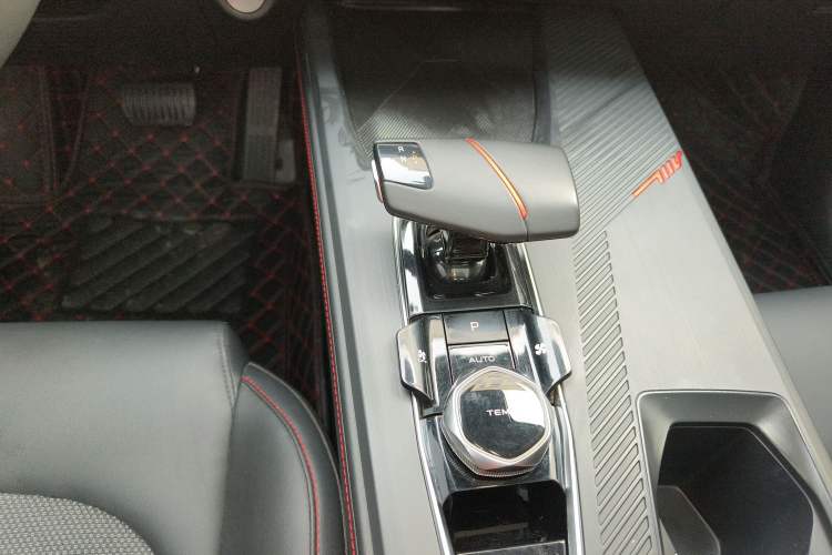 Used Oshan Z6 2022 Blue Whale 1.5T DCT Luxury Model