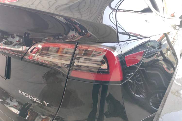 Used Tesla Model Y 2021 Standard Range Rear-Wheel Drive Version