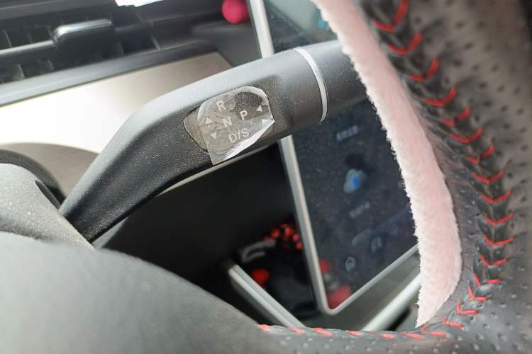 Used NETA V 2022 Long-Range Industry Custom Edition Gear Lever