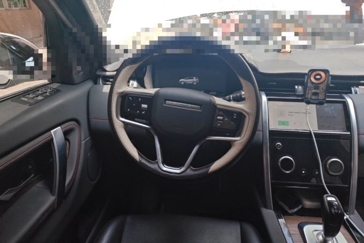 Used Land Rover Discovery Sport 2022 Revised Version 249 PS R-Dynamic S Performance Edition 5 Seats Steering Wheel