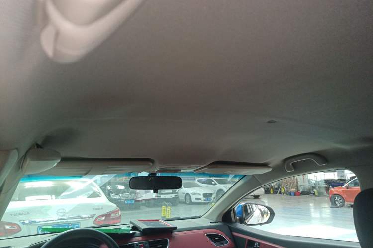 Used JAC iEV7S 2018 Smart Enjoyment Model
