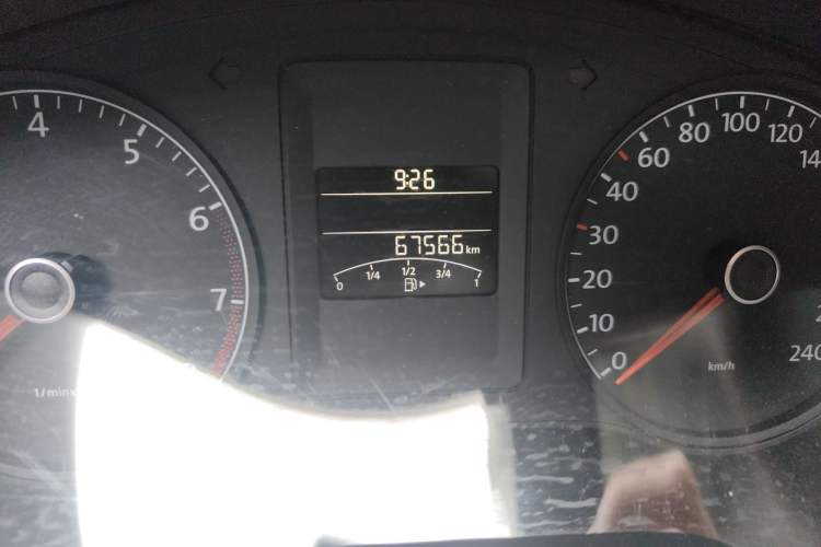 Used Volkswagen Sagitar 2012 1.6L Automatic Comfort Edition Odometer Close Up