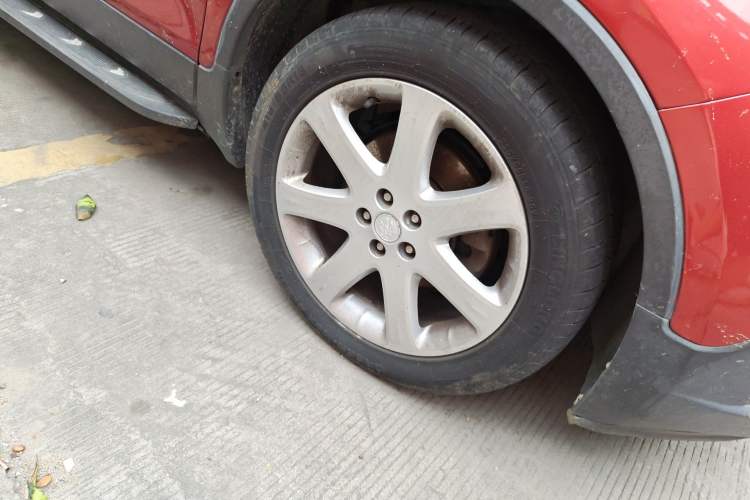 Used Buick Encore 2015 1.4T Automatic Two-Wheel Drive Urban Elite Version Right Front Wheel Hub