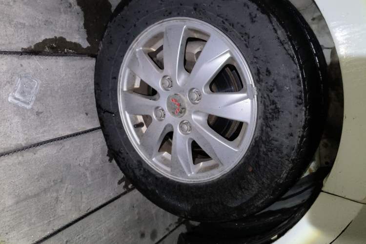 Used Wuling Hongguang 2015 1.5L S1 Comfort China V Standard
