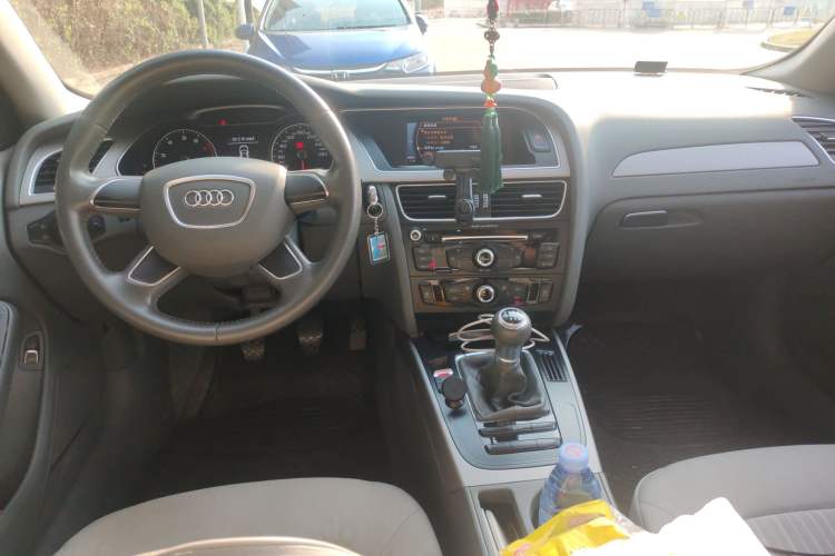 Used Audi A4L 2015 30 TFSI Manual Comfort Model
