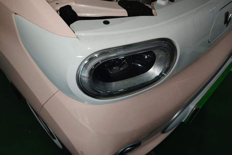 Used Wuling Hongguang MINIEV 2024 3rd Generation 215km Youth Edition Right Front Headlight