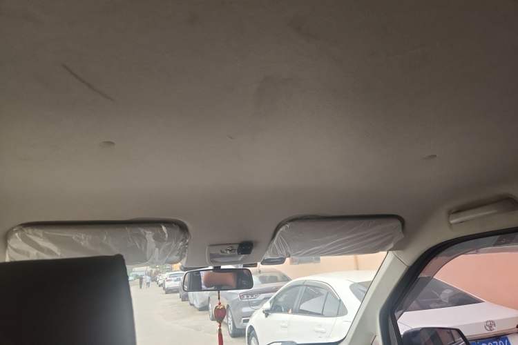 Used Wuling Hongguang PLUS 2019 1.5T Manual Standard Edition 5 Seats Headliner