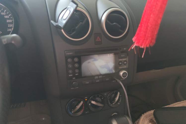 Used Nissan Qashqai 2012 2.0 XL Fire CVT 2WD
