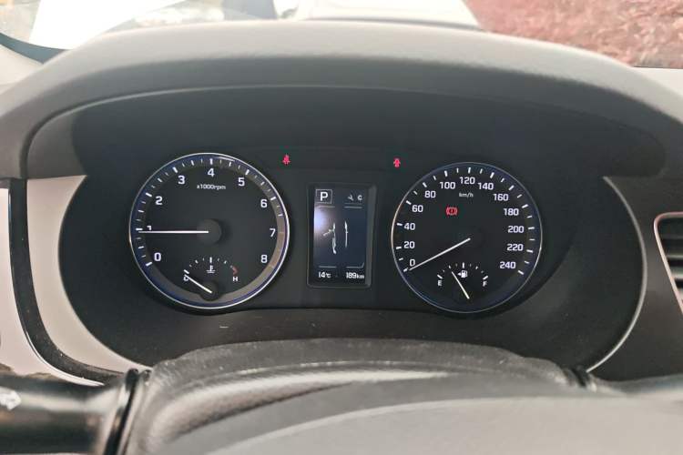 Used Hyundai Mistra 2016 1.8L Automatic Smart GLS
