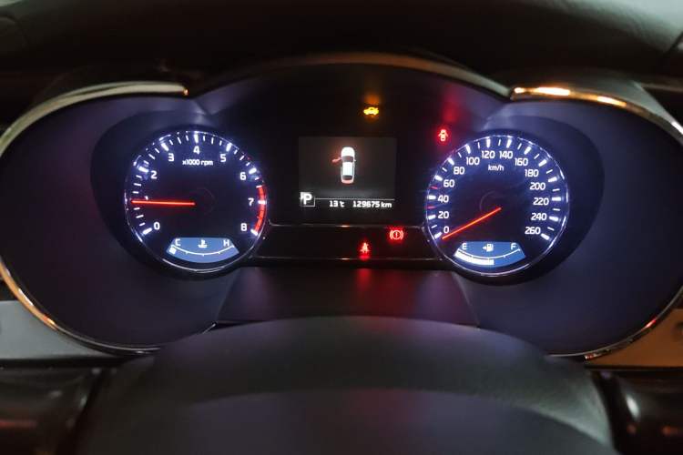 Used Kia K5 2015 2.0L Automatic LUX