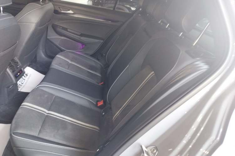 Used Volkswagen Golf 2023 Facelift 280TSI DSG R-Line Left Rear Seat