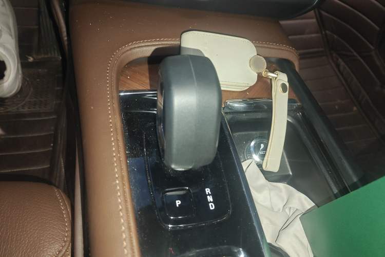 Used Volvo S90 2023 B5 Zhiyi Luxury Edition Gear Lever
