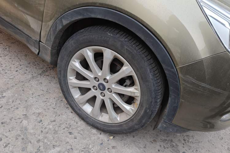 Used Ford Kuga 2013 1.6L GTDi Two-Wheel-Drive Comfort Model