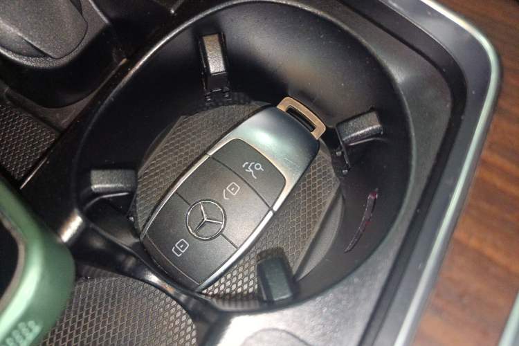 Used Mercedes-Benz GLC 2020 Facelift GLC 300 L 4MATIC Dynamic Edition
