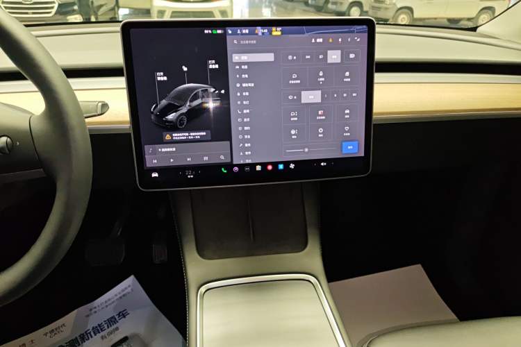 Used Tesla Model Y 2021 Long-Range All-Wheel-Drive Version