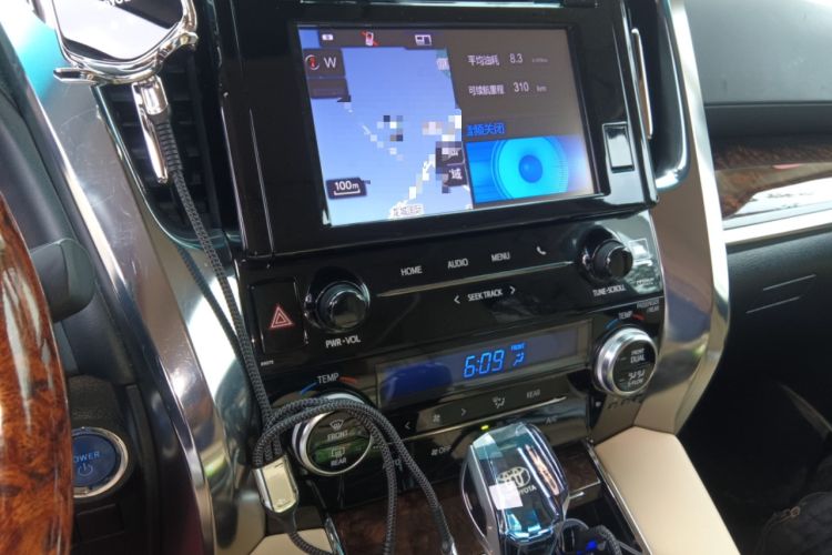 Used Toyota Alphard 2019 Dual-Engine 2.5L Luxury Edition Audio And AC Panel