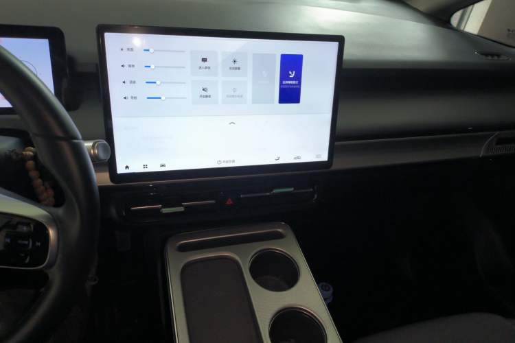 Used AION Y 2023 Younger