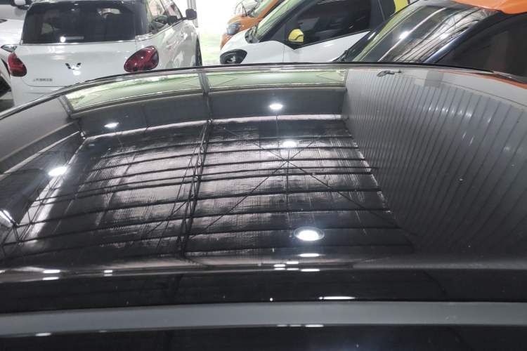 Used Wuling Hongguang MINIEV 2025 Four-Door Version Zhenxiang+ Edition Roof