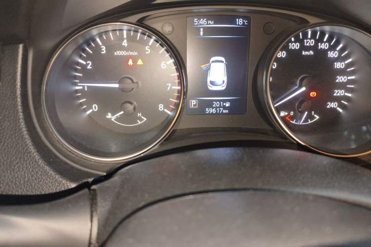 Used Nissan Qashqai 2019 2.0L CVT Luxury Edition Odometer Close Up