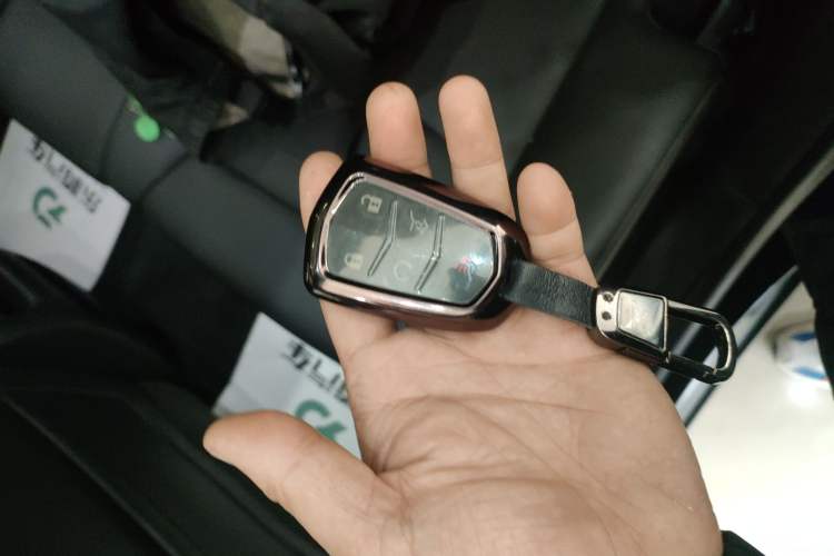 Used Cadillac XT5 2022 2.0T Two-Wheel Drive Luxury Version